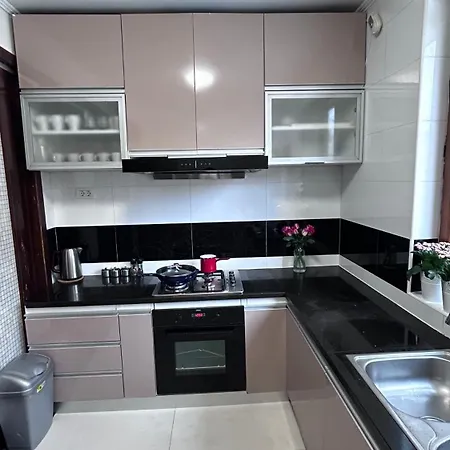 Casa Joy 3* Bukarest