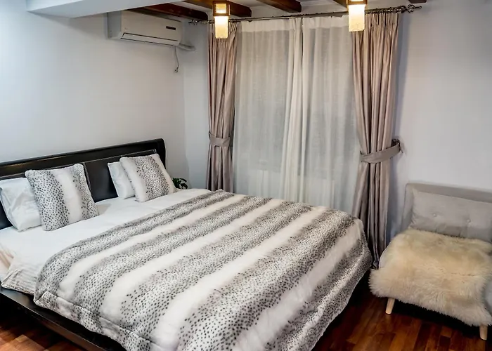 בית הארחה Casa Joy 3*